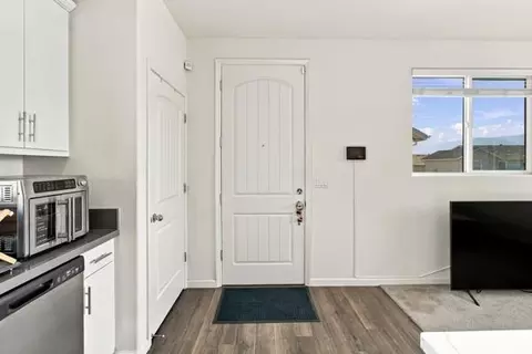 Entry Way - 824 Vasquez Dr, Soledad, CA 93960 photo 1 of 1