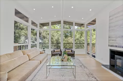 15499 Bohlman Rd, Saratoga, CA 95070