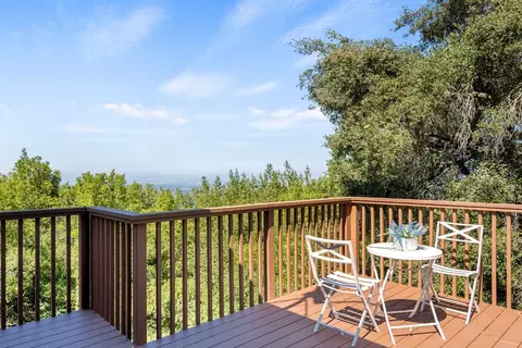 15499 Bohlman Rd, Saratoga, CA 95070