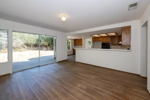 Living - 758 S Regatta Dr, Vallejo, CA 94591 photo 7 of 8
