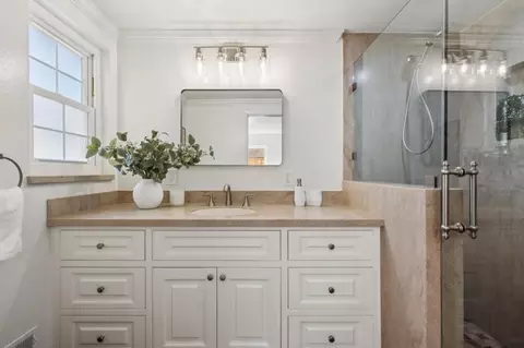 Bath - 911 Tioga Dr, Millbrae, CA 94030 photo 1 of 6