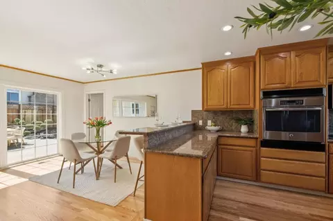 Dining - 911 Tioga Dr, Millbrae, CA 94030 photo 3 of 6