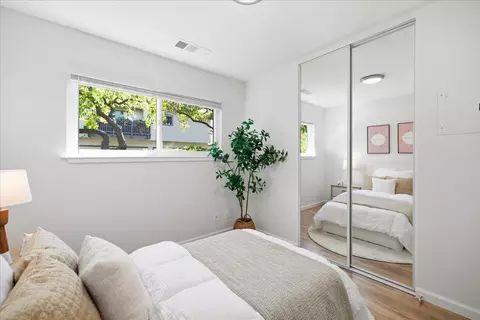 Bedroom - 98 Flynn Ave A, Mountain View, CA 94043 photo 4 of 9