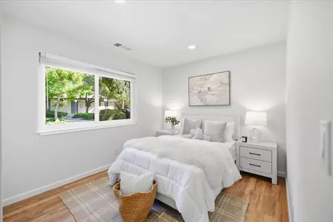 Bedroom - 98 Flynn Ave A, Mountain View, CA 94043 photo 1 of 9