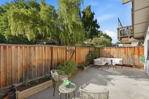 Exterior - 98 Flynn Ave A, Mountain View, CA 94043 photo 2 of 8