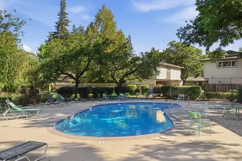 Exterior - 98 Flynn Ave A, Mountain View, CA 94043 photo 7 of 8