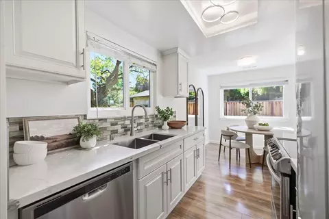 Kitchen - 98 Flynn Ave A, Mountain View, CA 94043 photo 3 of 6