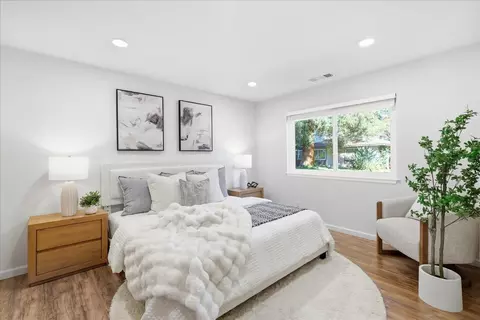 Bedroom - 98 Flynn Ave A, Mountain View, CA 94043 photo 6 of 9