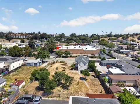 21463 Locust St, Hayward, CA 94541