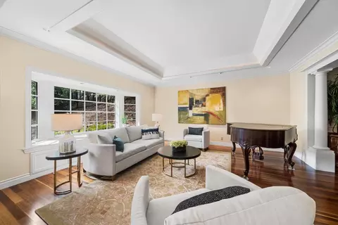 15723 Oak Knoll Dr, Los Gatos, CA 95030