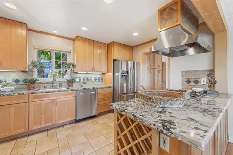 Kitchen - 140 Del Centro, Millbrae, CA 94030 photo 1 of 5