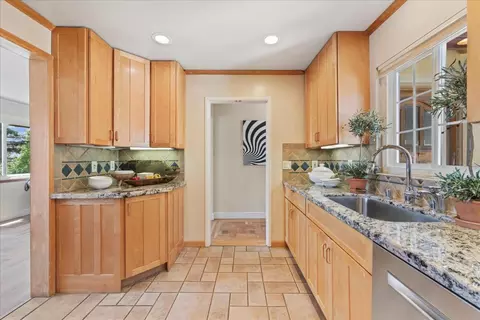 Kitchen - 140 Del Centro, Millbrae, CA 94030 photo 4 of 5