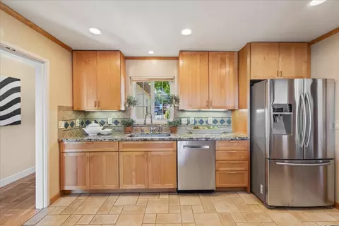 Kitchen - 140 Del Centro, Millbrae, CA 94030 photo 5 of 5