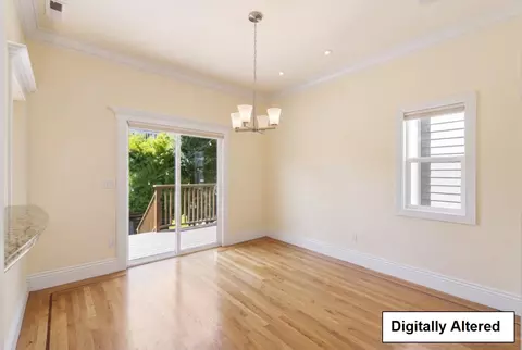 Living - 8 Porter St, San Francisco, CA 94110 photo 5 of 9