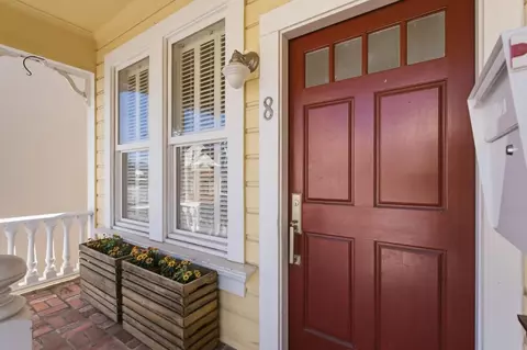 Exterior - 8 Porter St, San Francisco, CA 94110 photo 2 of 7