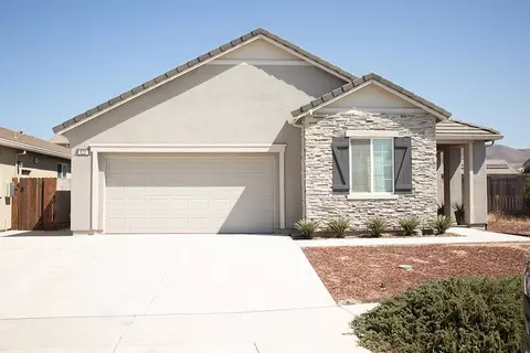 521 Davalos St, Soledad, CA 93960