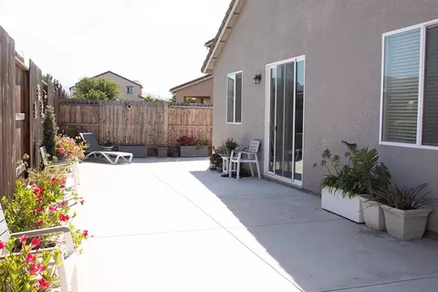 Exterior - 521 Davalos St, Soledad, CA 93960 photo 7 of 9