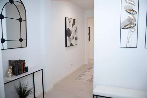 Entry Way - 521 Davalos St, Soledad, CA 93960 photo 2 of 4