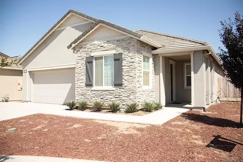 Exterior - 521 Davalos St, Soledad, CA 93960 photo 2 of 9
