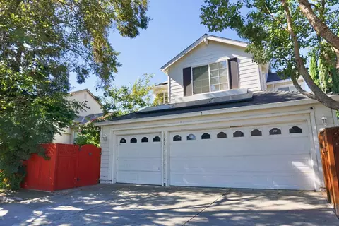 Exterior - 441 De Bord Dr, Tracy, CA 95376 photo 4 of 6