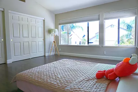 Bedroom - 441 De Bord Dr, Tracy, CA 95376 photo 2 of 4