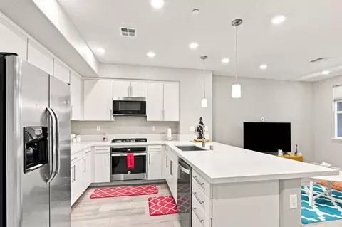 Kitchen - 633 Clover Cir, Milpitas, CA 95035 photo 5 of 5