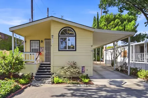 530 Mountain Home Dr 530, San Jose, CA 95136