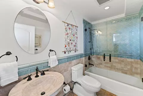 Bath - 725 Las Olas Dr, Aptos, CA 95003 photo 2 of 2