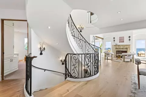 Entry Way - 725 Las Olas Dr, Aptos, CA 95003 photo 2 of 2