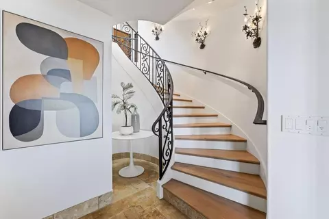 Entry Way - 725 Las Olas Dr, Aptos, CA 95003 photo 1 of 2