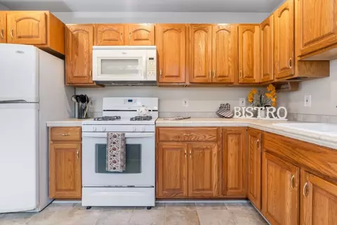 Kitchen - 1151 Encanto Way, Pacifica, CA 94044 photo 3 of 3