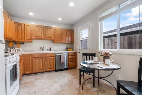 Kitchen - 1151 Encanto Way, Pacifica, CA 94044 photo 1 of 3