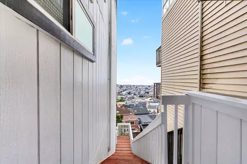 Entry Way - 1733 15th Ave, San Francisco, CA 94122 photo 6 of 6