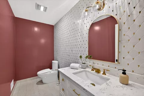 Bath - 1733 15th Ave, San Francisco, CA 94122 photo 1 of 14