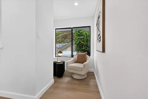 Entry Way - 1733 15th Ave, San Francisco, CA 94122 photo 3 of 6