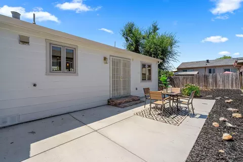 Exterior - 2271 Hemlock Ave, Concord, CA 94520 photo 3 of 9