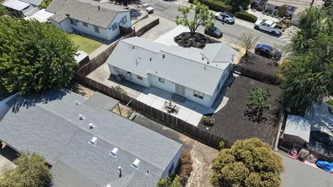 View/Area - 2271 Hemlock Ave, Concord, CA 94520 photo 6 of 8
