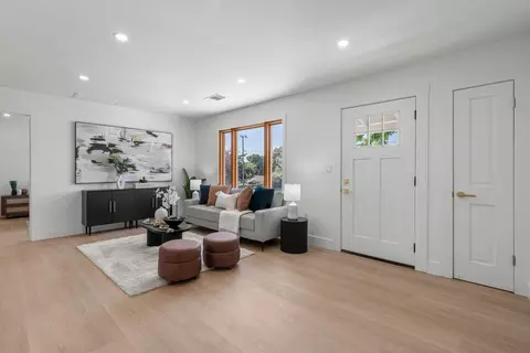 Living - 2271 Hemlock Ave, Concord, CA 94520 photo 2 of 2