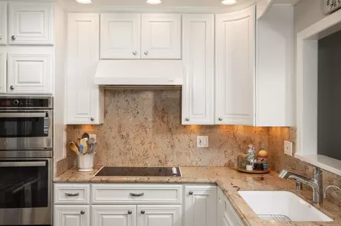 Kitchen - 65 Bay Tree Ln, Los Altos, CA 94022 photo 4 of 4
