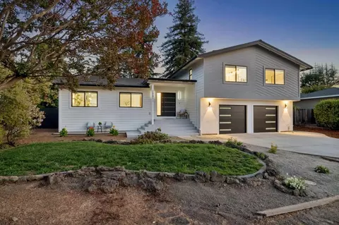 12311 Viewoak Dr, Saratoga, CA 95070