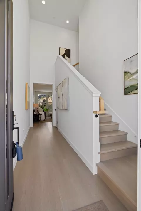 Entry Way - 819 Fassler, Pacifica, CA 94044 photo 2 of 3