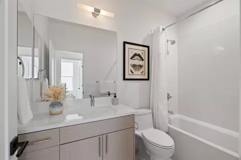 Bath - 819 Fassler, Pacifica, CA 94044 photo 5 of 5