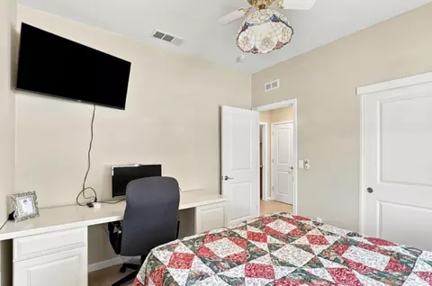 Bedroom - 9531 Rodeo Dr, Gilroy, CA 95020 photo 6 of 8
