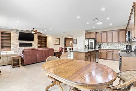Kitchen - 9531 Rodeo Dr, Gilroy, CA 95020 photo 3 of 4