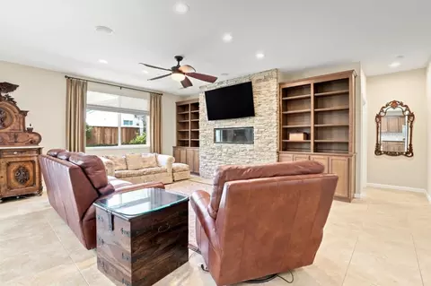 Living - 9531 Rodeo Dr, Gilroy, CA 95020 photo 1 of 2