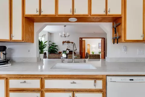 Kitchen - 131 Seacliff Dr, Aptos, CA 95003 photo 3 of 7