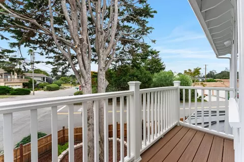 Exterior - 131 Seacliff Dr, Aptos, CA 95003 photo 5 of 14