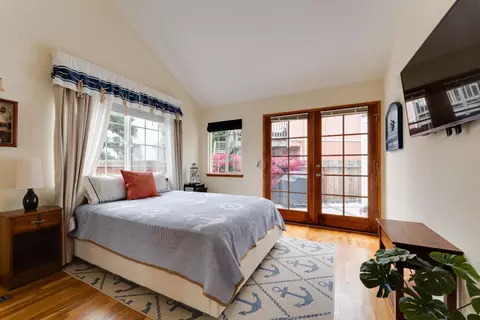 Bedroom - 131 Seacliff Dr, Aptos, CA 95003 photo 5 of 6