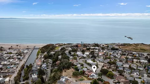 View/Area - 131 Seacliff Dr, Aptos, CA 95003 photo 4 of 4