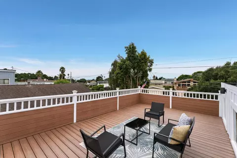 Exterior - 131 Seacliff Dr, Aptos, CA 95003 photo 3 of 14